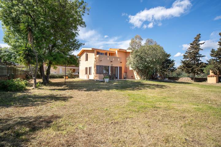 Appartement entier, Appartement 'Nibaru 1 Mare' avec terrasse partagée, jardin partagé et Wi-Fi in Spiaggia di Budoni (Budoni), Budoni