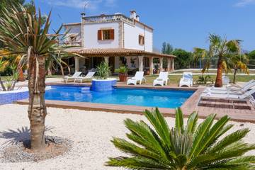 Ferienhaus in Pollença, Serra de Tramuntana für 9 