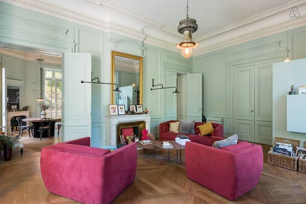 Villa per 10 Persone in La Mulatière, Rodano