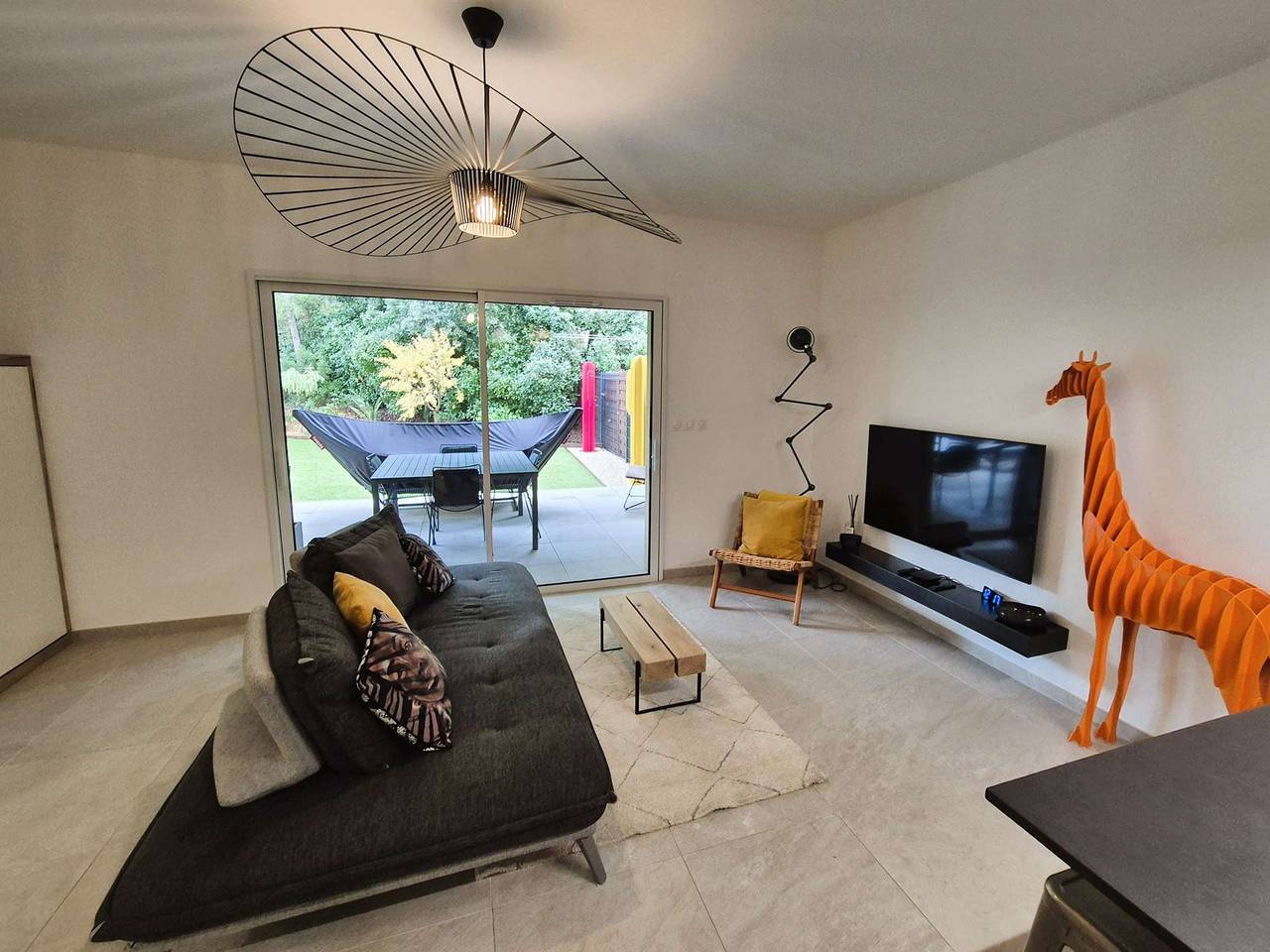 Appartement de vacances entier, Moderne, proche plage, jardin, wifi, 5 couchages in Saint-Mandrier-sur-Mer, Côte méditerranéenne (France)