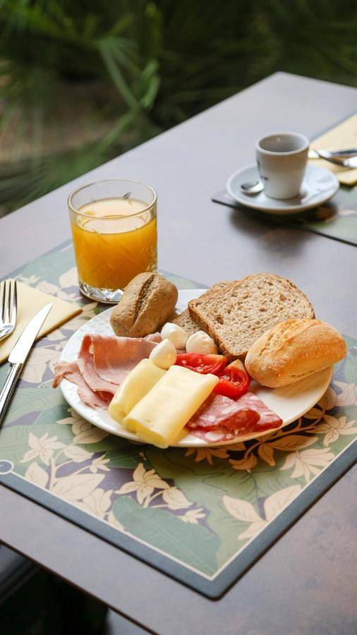 Hotel für 2 Personen, mit Pool und Whirlpool sowie Garten in Bologna - 4