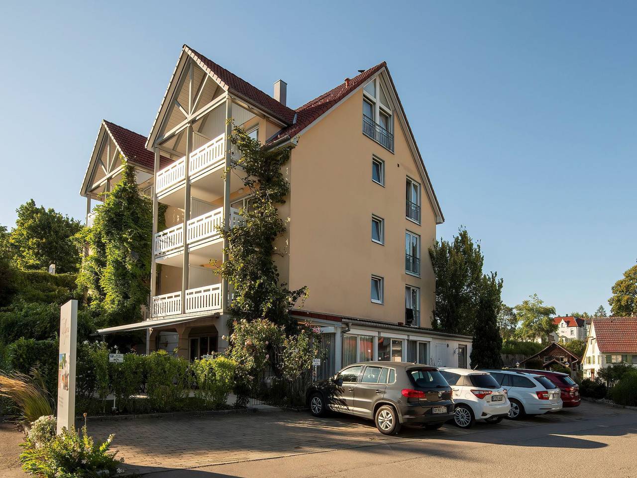 Hotel Garni Allgovia - Doppelzimmer, 24qm, mit Balkon, max. 2 Personen in Wangen, Region Bodensee-Oberschwaben