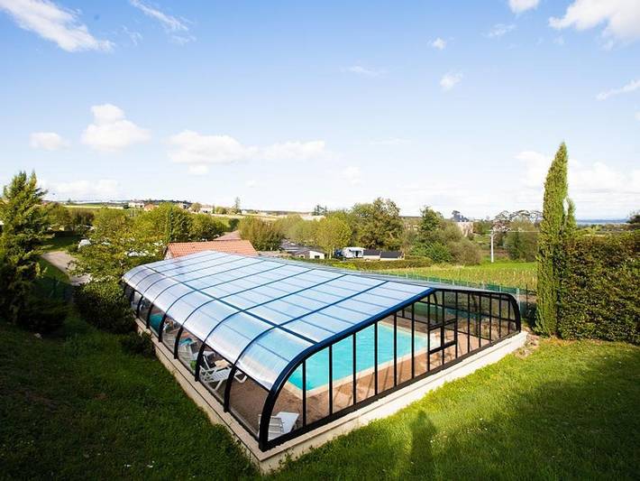 Camping La Grappe Fleurie - Tienda de campaña 4 personas - DIYourTent Opción de montaje de la tienda a la llegada in Fleurie, Beaujolais