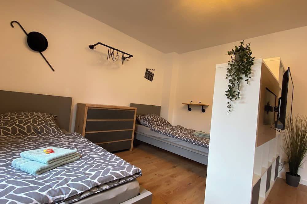 Entire apartment, Charlie, vacation apartment for up to 5 people in Solingen, Bergisch region