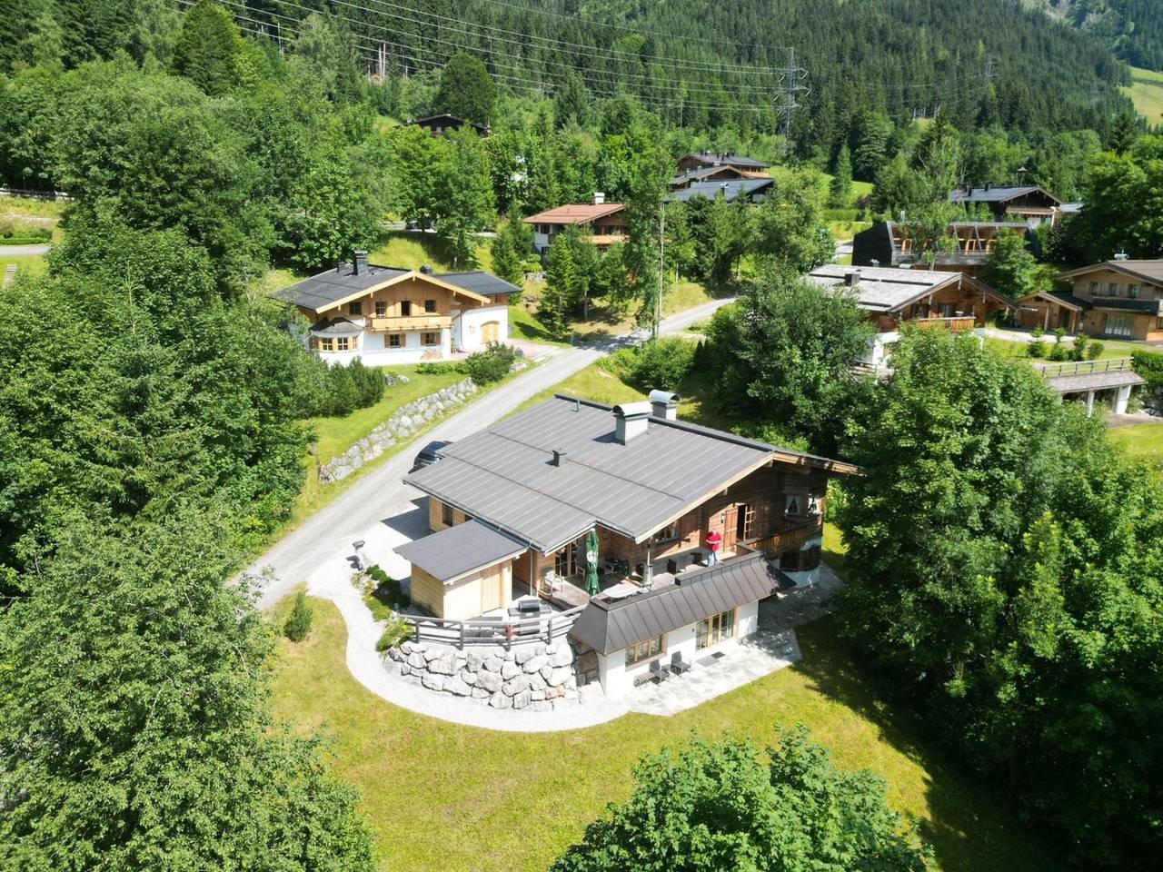 Geheel appartement, Heerlijk ruim appartement in bosrijke omgeving in Maria Alm, Steinernes Meer