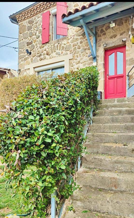 Chambre d’hôte pour 3 personnes, avec terrasse ainsi que jardin et vue à Saint-Cyr (Ardèche) - 4