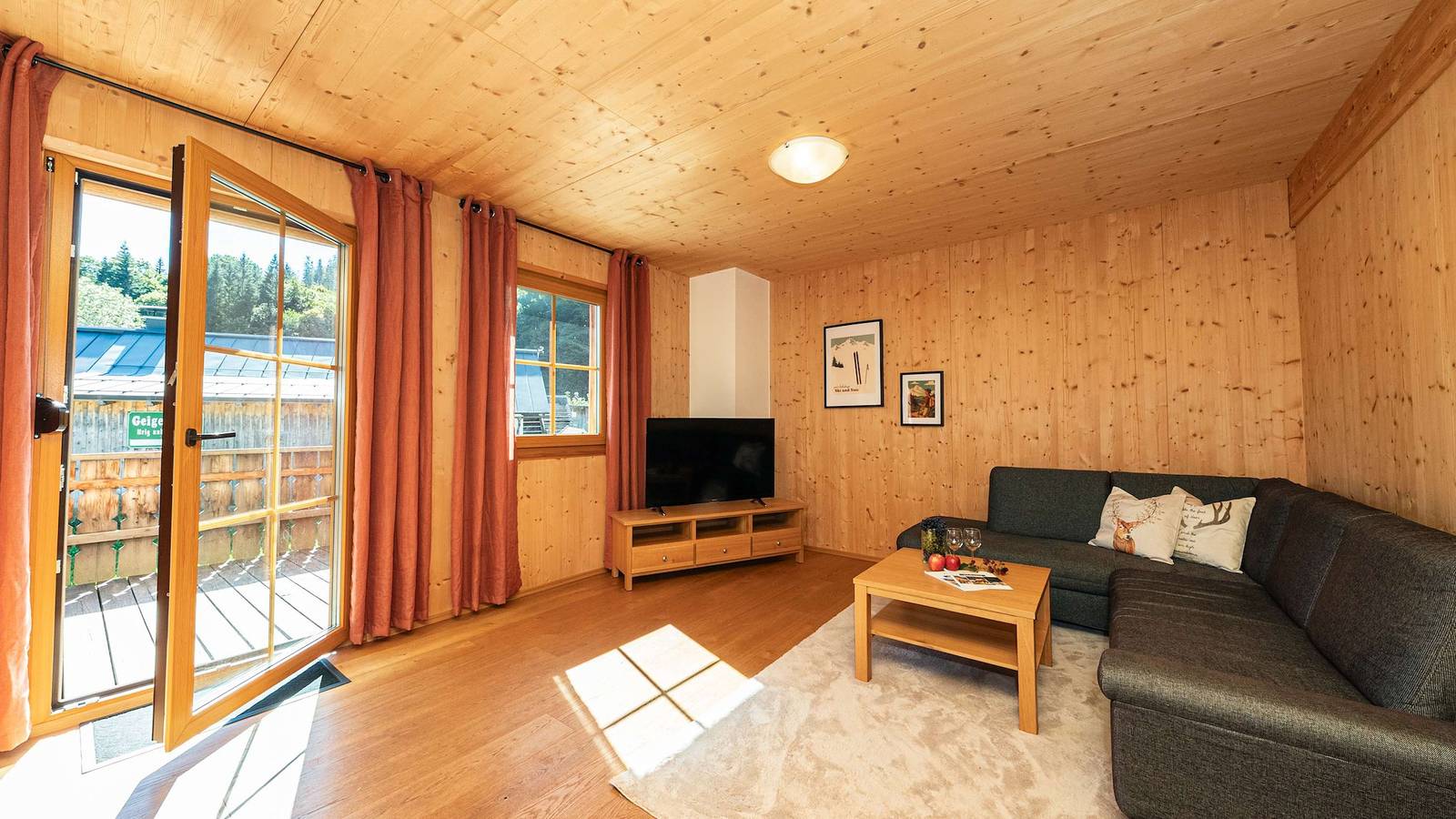 Chalet Zinkenkogel | Parking | Sauna | Ski-in/out in Altaussee, Totes Gebirge