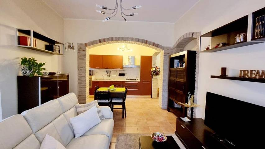 Apartamento de vacaciones para 4 personas, con jacuzzi y balcón, Se admiten mascotas - 1