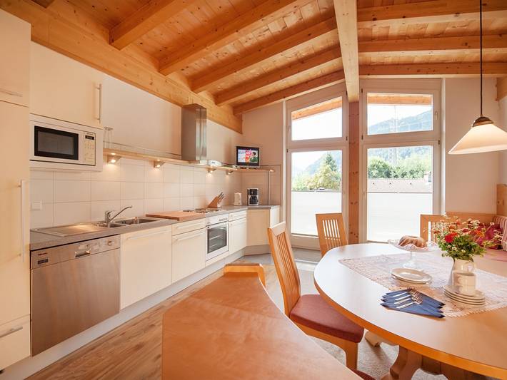 Ferienwohnung für 8 Personen, mit Garten und Sauna sowie Balkon in Aschau im Zillertal - 2