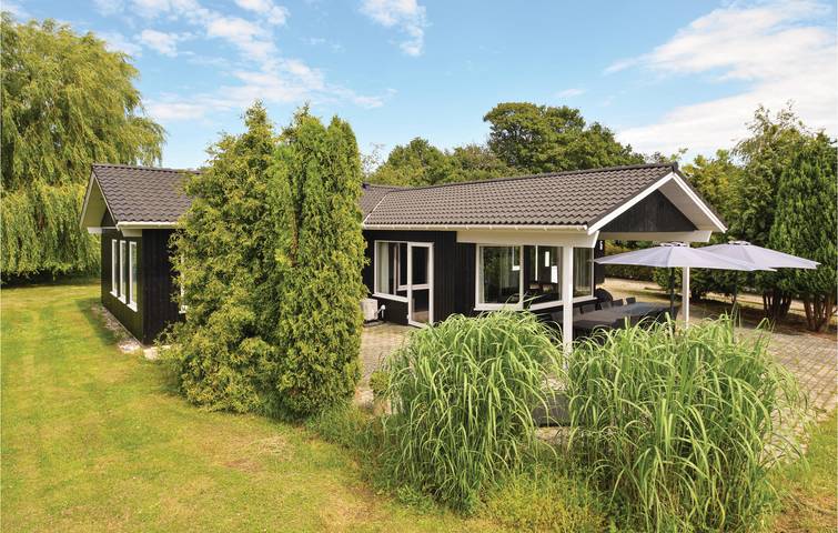 Ferienhaus für 12 Personen, mit Terrasse und Whirlpool sowie Sauna auf Langeland