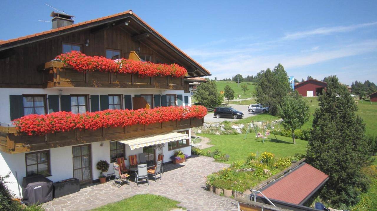Ganze Wohnung, Apartment with Balcony in Wertach, Bayerisch Schwaben