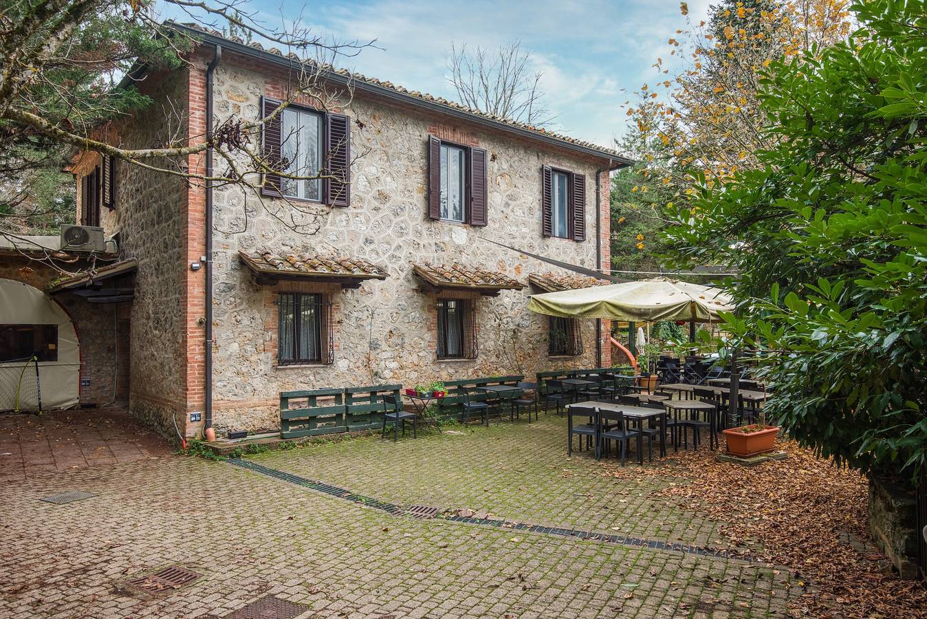 Podere La Miniera, una stanza nel verde a due passi da Siena in Siena, Chianti