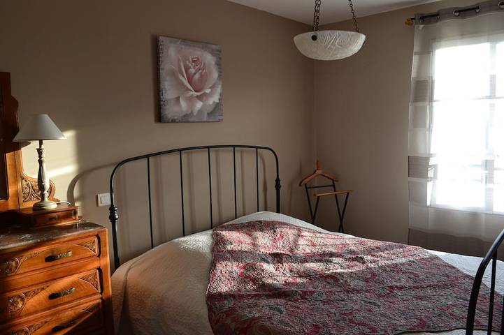 Location de vacances pour 8 personnes, avec jardin, animaux acceptés à Connaux - 4