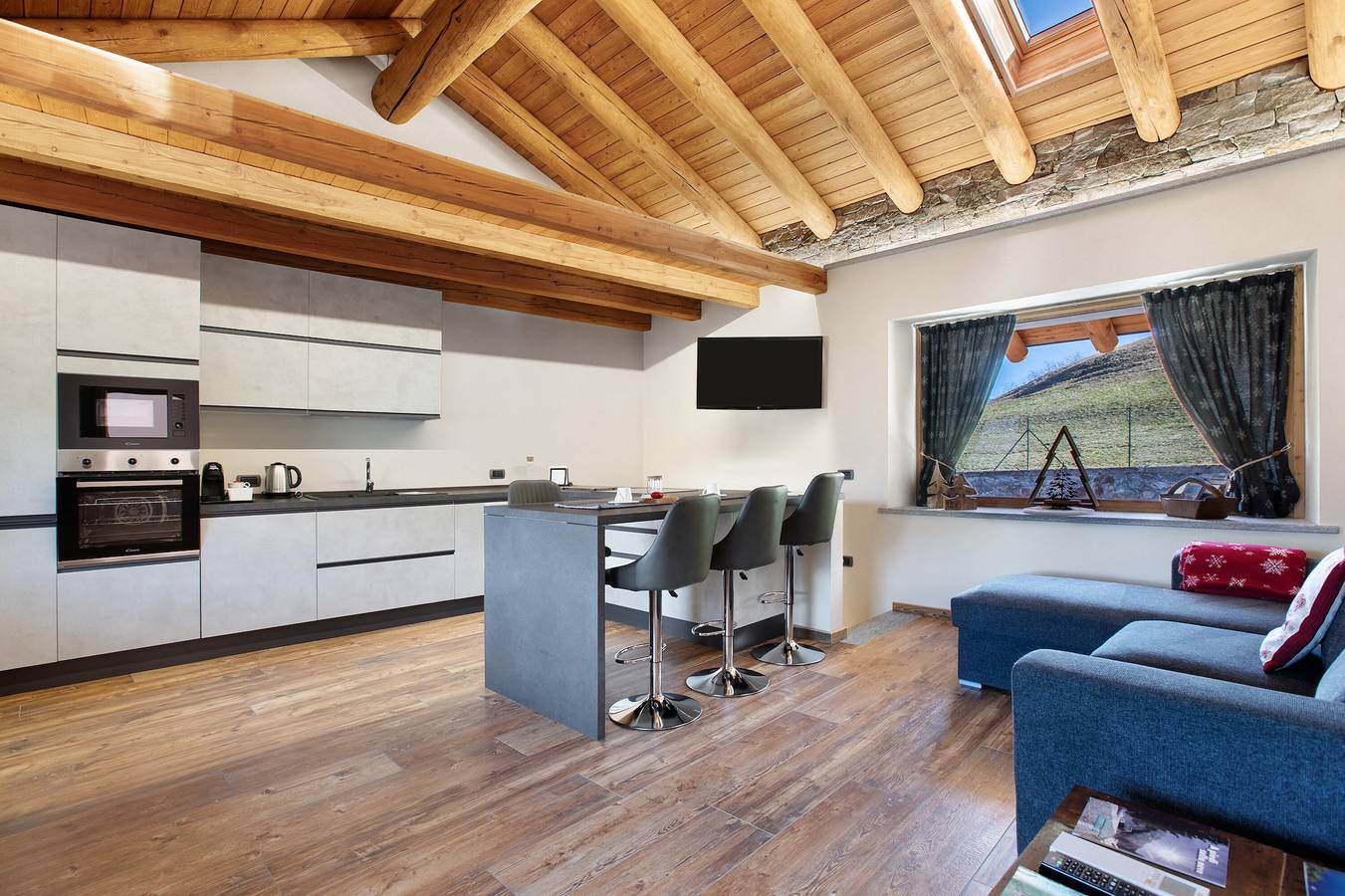 Casa de vacaciones 'Alpine A&S' con vistas a las montañas, Wi-Fi y aire acondicionado in Aymavilles, Comune di Aymavilles