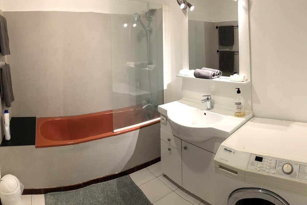 Apartamento entero, Studio 2*, place Saint Priest, first floor in Cahors, Lot