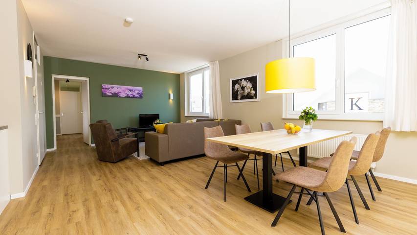 Ferienwohnung für 6 Personen, mit Sauna und Balkon sowie Pool - 1
