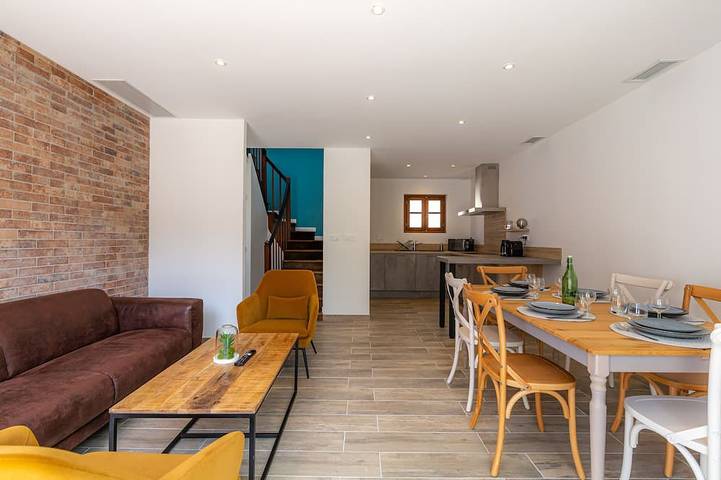 Location de vacances pour 6 personnes, avec jardin à Carcassonne