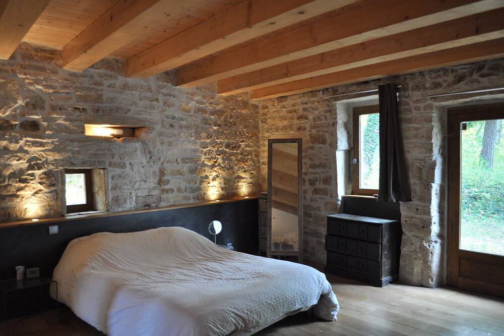 Charmantes Steinhaus, 4 Schlafzimmer, privater Pool ohne vis-à-vis in Barjac, Alès und Umgebung