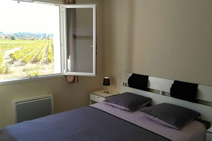 Location de vacances pour 6 personnes, avec jardin à Cardet - 4