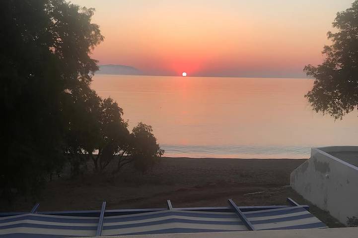 Gîte pour 5 personnes, avec jardin dans Cythère - 4
