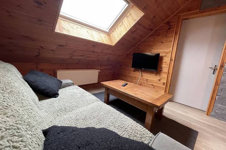 Gîte pour 6 personnes à Albepierre-Bredons - 3