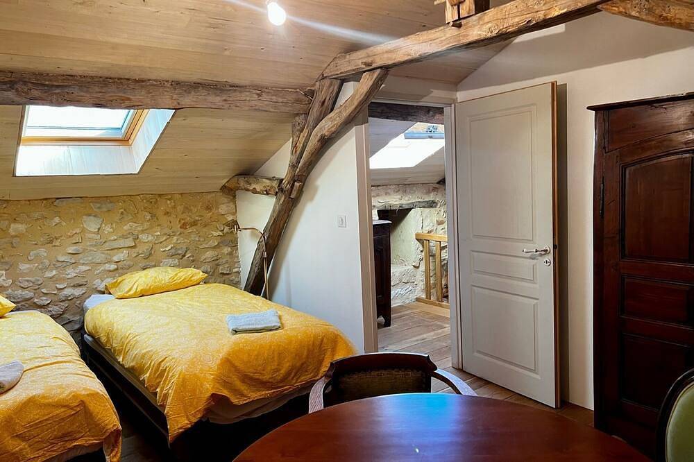 Romantische wijnboerderij met zwembad, buitenkeuken en pizza-oven. in Veyrines-de-Domme, Périgord Noir