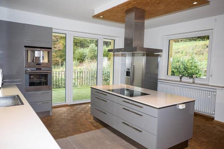 Ferienhaus für 28 Personen, mit Whirlpool und Garten sowie Sauna und Pool, kinderfreundlich in Baiersbronn - 4