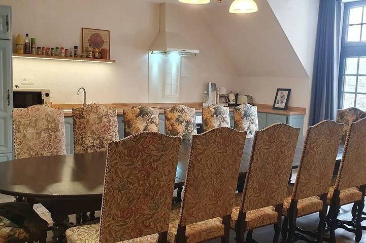 Château pour 15 personnes, avec sauna et jardin ainsi que jacuzzi et piscine en Pyrénées-Atlantiques - 4
