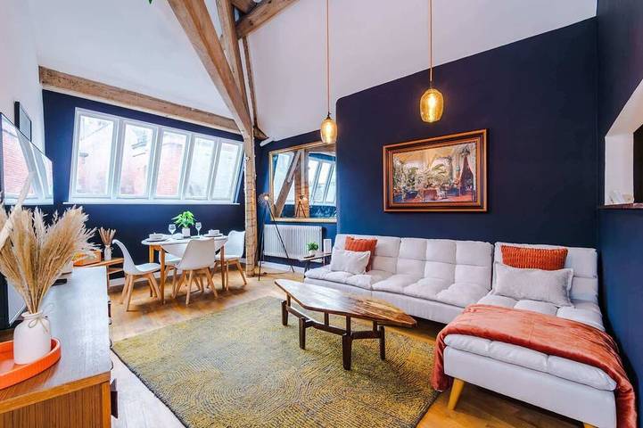 Loft for 4 people in Manchester