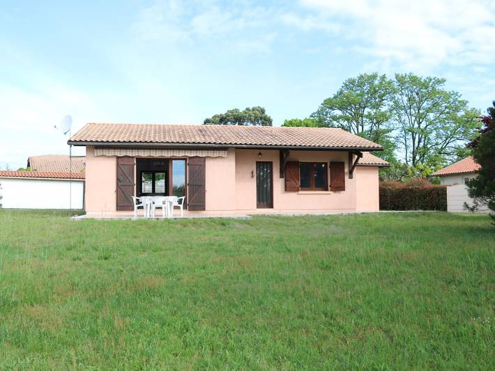 Maison de vacances pour 4 personnes, avec Terrasse et Jardin à Sanguinet