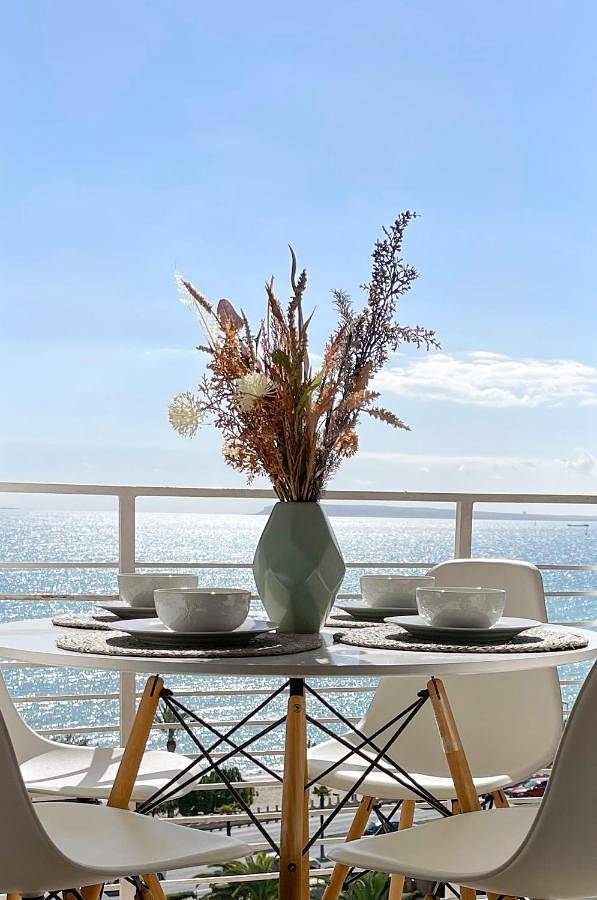 Apartamento de vacaciones para 6 personas, con vistas además de jardín y piscina - 1