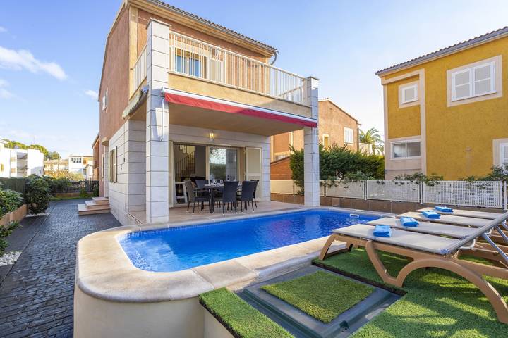 Villa für 4 Personen, mit Terrasse und Garten in Alcúdia - 2