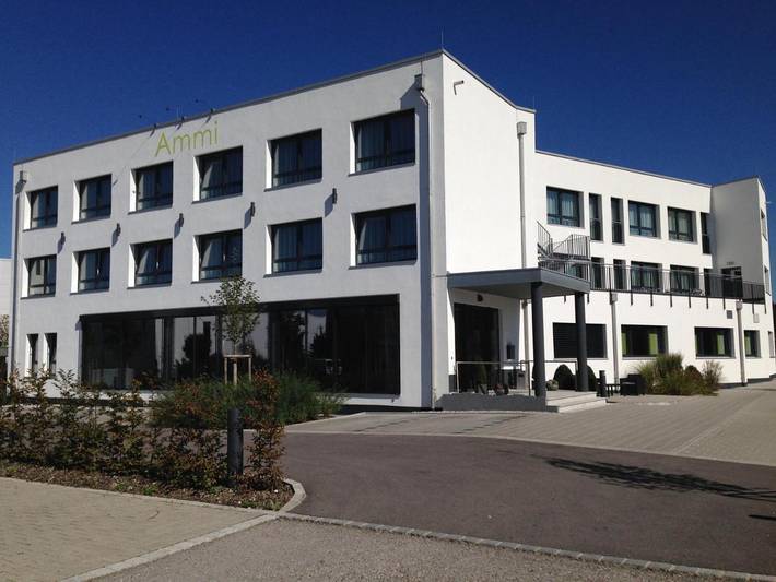 Hotel für 3 Personen, mit Terrasse und Garten in Inning am Ammersee