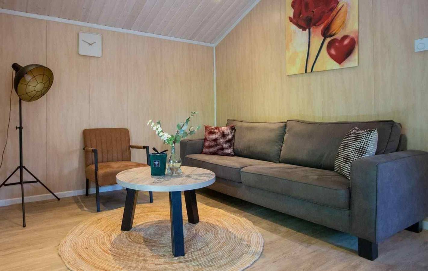 Gemütliche 6-Personen-Lodge in einem schönen Waldgebiet in Oirschot in Oirschot, Nordbrabant