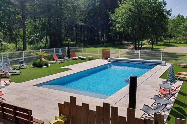 Maison de vacances pour 4 personnes, avec jardin et piscine