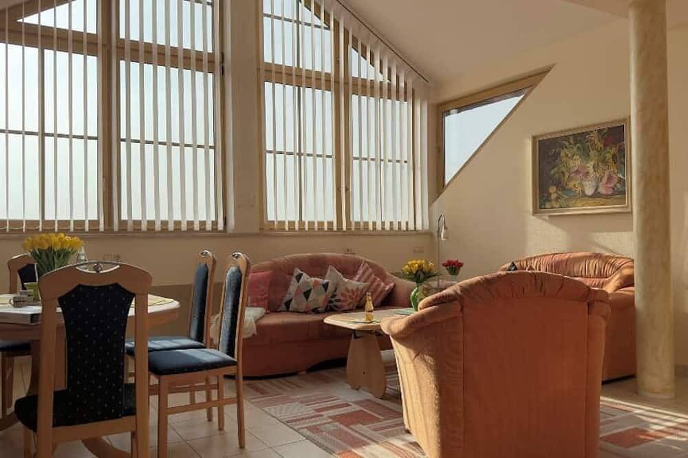 Ganze Wohnung, Liebevoll eingerichtete Wohnung in Friedenfels in Friedenfels, Ostbayern