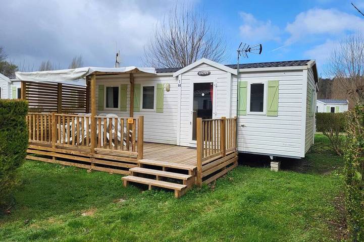 Location de vacances pour 6 personnes, avec jardin et piscine à Ivry-la-Bataille