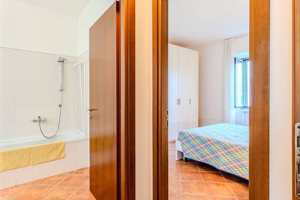 Ganze Wohnung, Vecchia Filanda (Mso150) Apartment 302 by Interhome in Musso, Gemeinde Musso