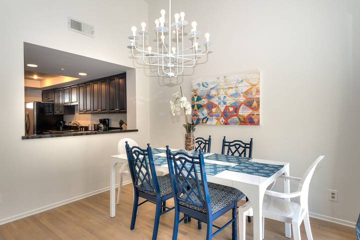 Holiday rental for 5 people, with balcony and hot tub in West Hollywood