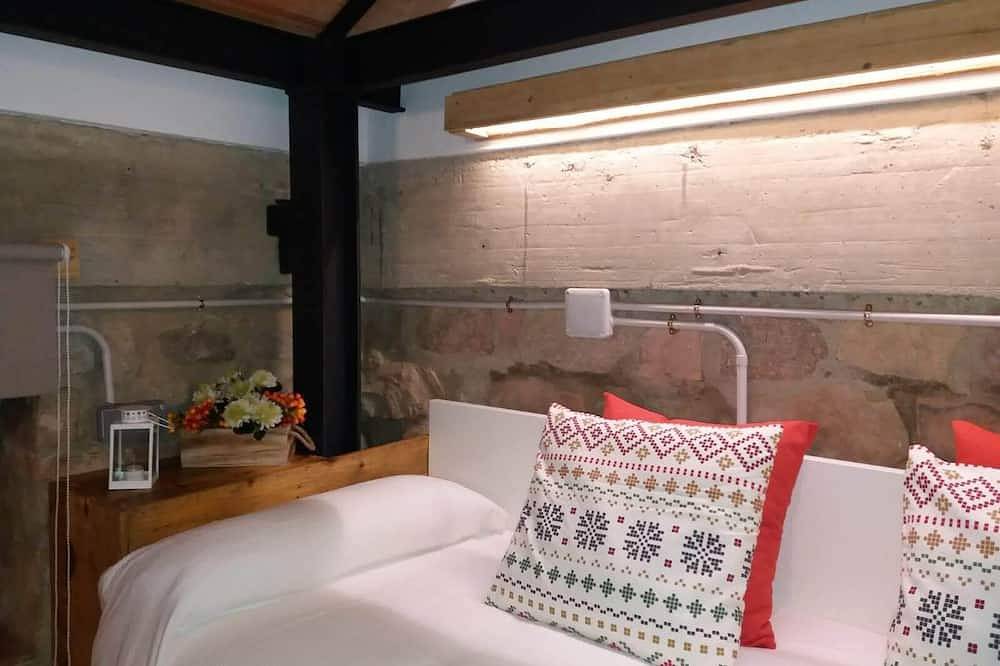 Viña Las Olivas. Casa totalmente independiente situada en Andujar. in Andújar, Sierra Morena