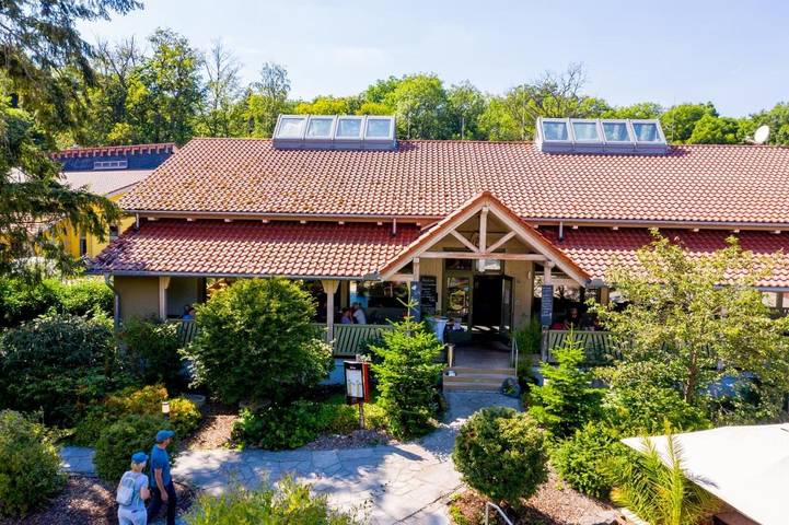 Hotel für 2 Personen, mit Terrasse und Garten sowie Ausblick im Hainich - 3