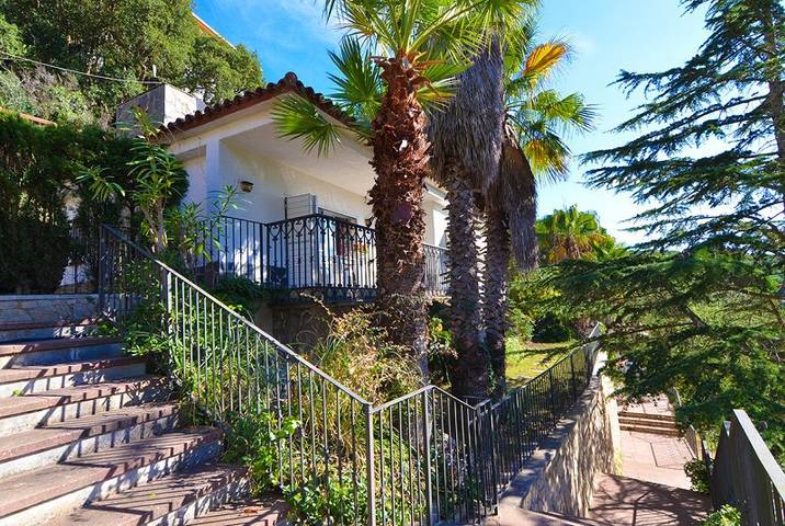 Chalet para 6 personas, con terraza en Selva - 4