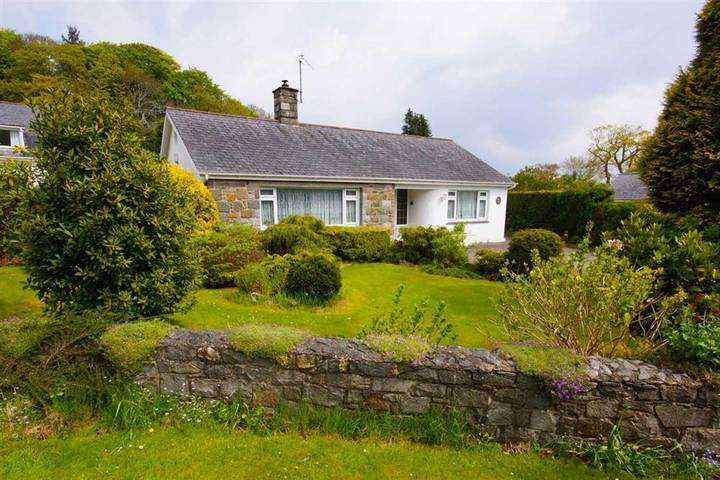 Cottage for 4 people, with garden and terrace in Llanbedrog