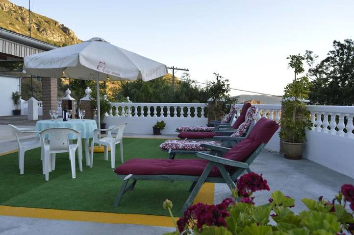 Casa rural para 6 personas, con Balcón y Terraza además de Jardín y Piscina en Lanjarón - 3