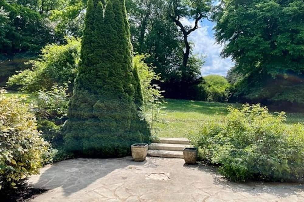 Appartement entier, Appartement avec terrasse au Golf du Prieuré in Aincourt, Parc naturel régional du Vexin Français