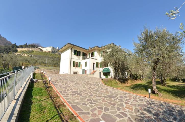 Location de vacances pour 16 personnes, avec piscine et terrasse, animaux acceptés à Lucca - 4