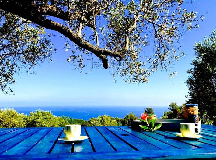 B&b per 2 persone, con panorama e terrazza nonché giardino in Centola