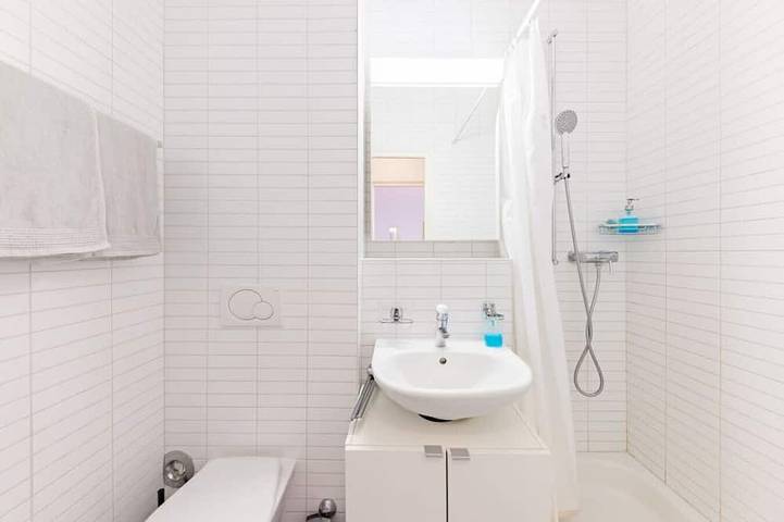 Ganze Wohnung, The Stylish Minimalist Lakefront in Lausanne, Genfer See