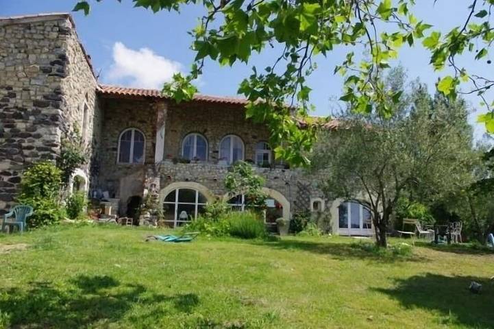 Maison d’hôte pour 4 personnes, avec jardin et piscine