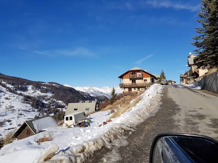 Location de vacances pour 6 personnes, avec balcon dans Vars (station de ski)